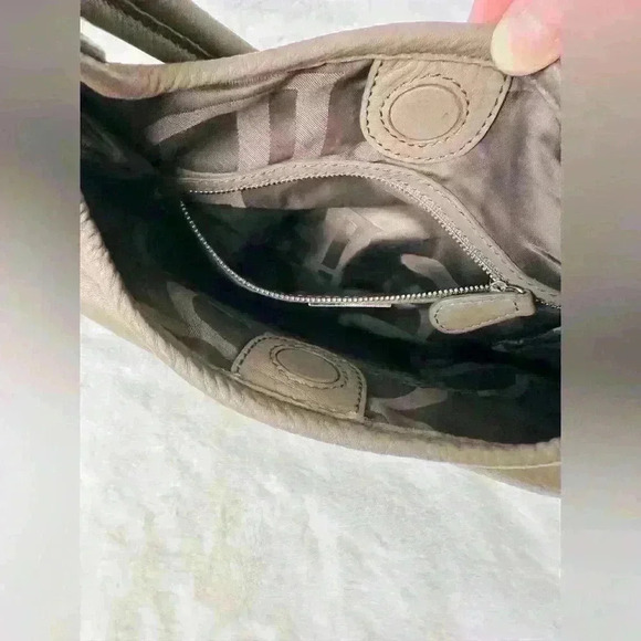 Banana Republic Leather Hobo Shoulder Bag - Picture 10 of 10